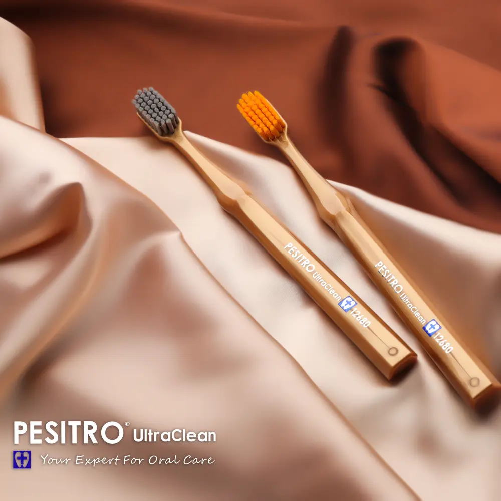 Pesitro 12680 FeatherSoft sepetelis 06 Pesitro 12680 FeatherSoft labai minkštas dantų šepetėlis